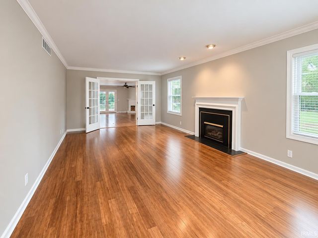 4019 Jennings Lane, Evansville, IN 47720