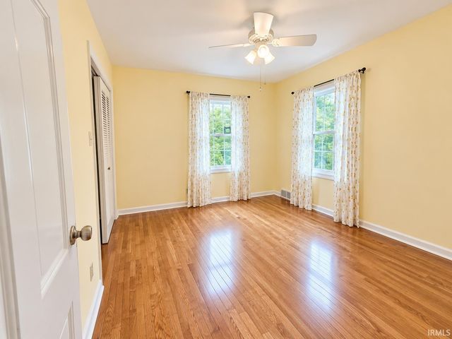 4019 Jennings Lane, Evansville, IN 47720