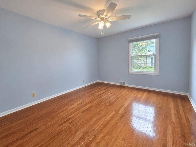 4019 Jennings Lane, Evansville, IN 47720