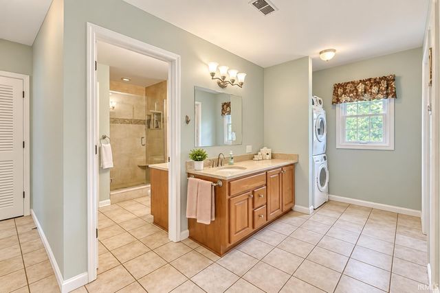4019 Jennings Lane, Evansville, IN 47720