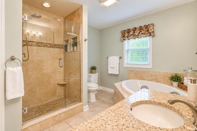 4019 Jennings Lane, Evansville, IN 47720