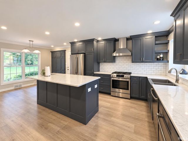 4019 Jennings Lane, Evansville, IN 47720