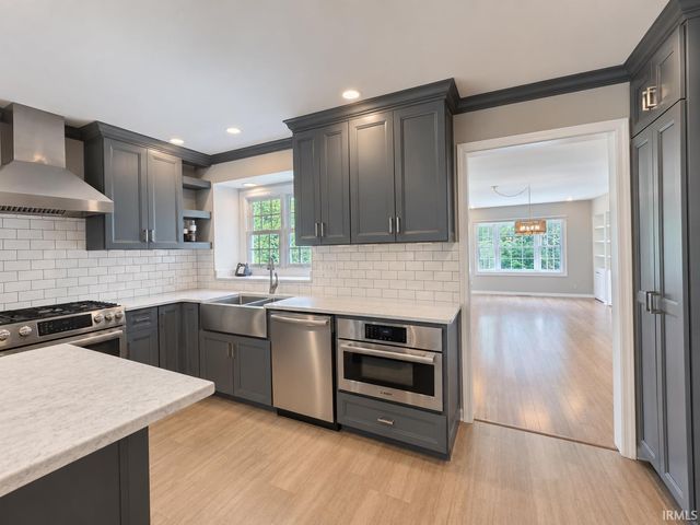 4019 Jennings Lane, Evansville, IN 47720