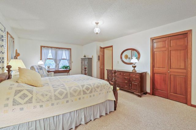 9905 Brent Avenue, Inver Grove Heights, MN 55077
