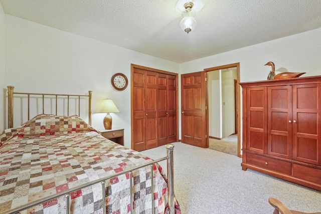 9905 Brent Avenue, Inver Grove Heights, MN 55077