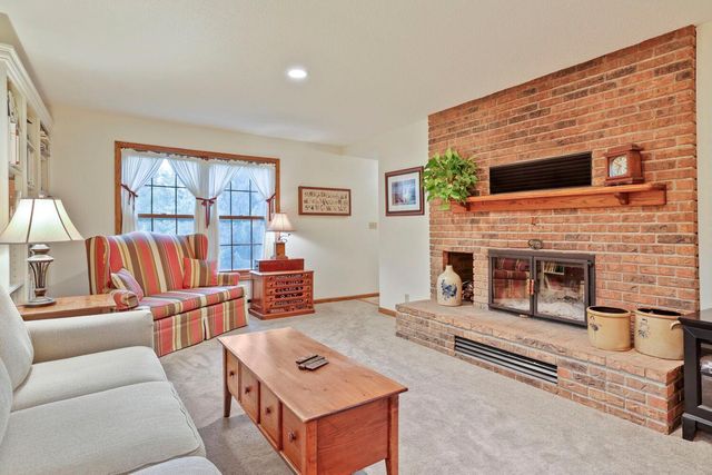 9905 Brent Avenue, Inver Grove Heights, MN 55077