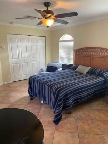 13617 54th Lane N, West Palm Beach, FL 33411