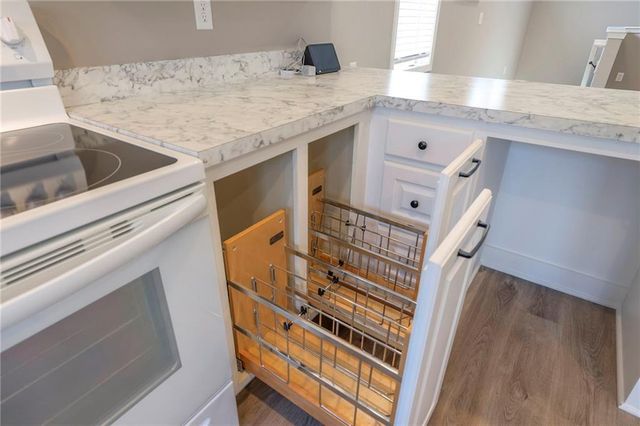 517 Village Lane, Harrisonville, MO 64701