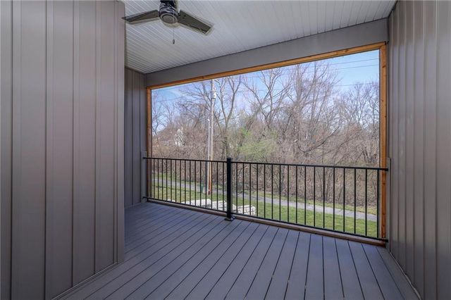 517 Village Lane, Harrisonville, MO 64701