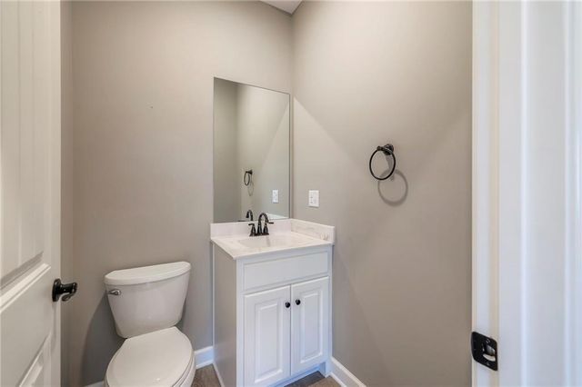 517 Village Lane, Harrisonville, MO 64701