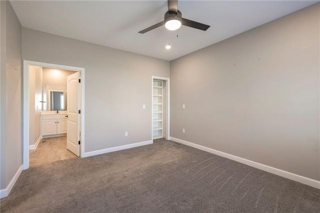 517 Village Lane, Harrisonville, MO 64701