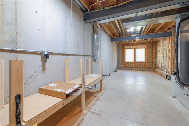 517 Village Lane, Harrisonville, MO 64701