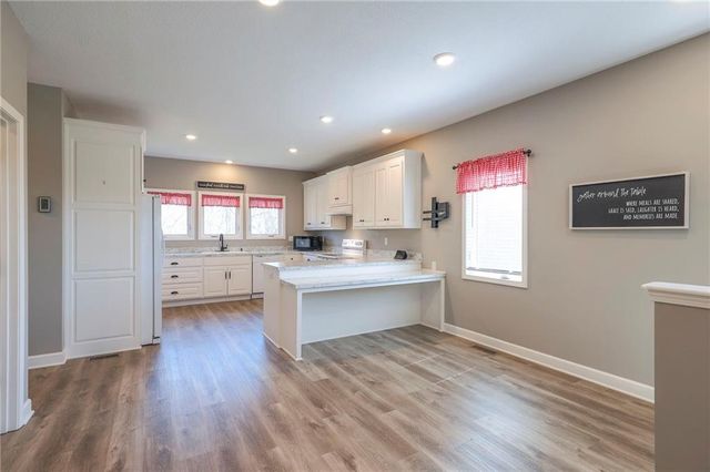 517 Village Lane, Harrisonville, MO 64701