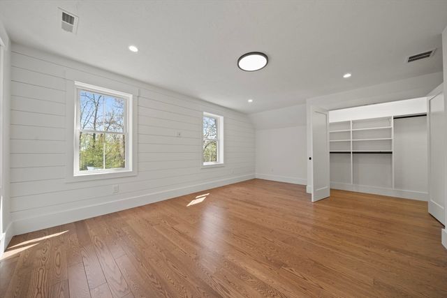 301 Maple, Shrewsbury, MA 01545