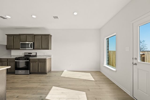 13404 Stage Coach Lane, Cresson, TX 76035