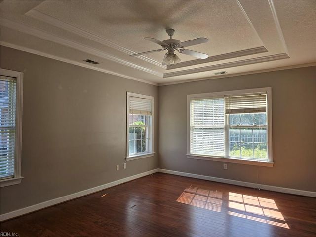 905 Riddlehurst AVE, Chesapeake, VA 23320
