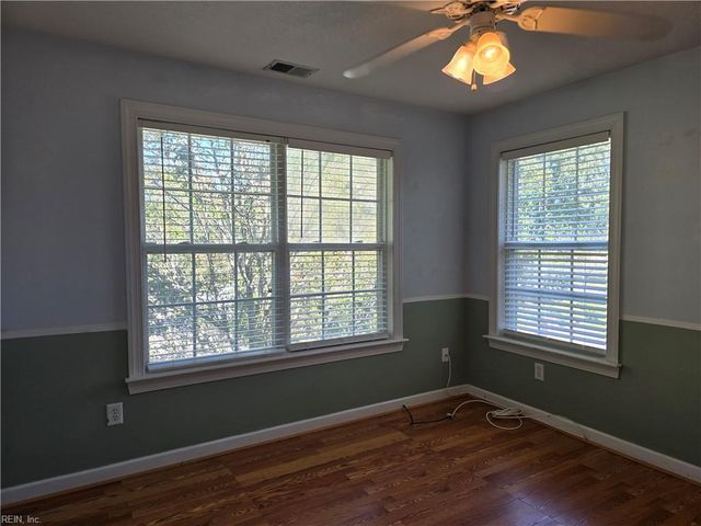 905 Riddlehurst AVE, Chesapeake, VA 23320