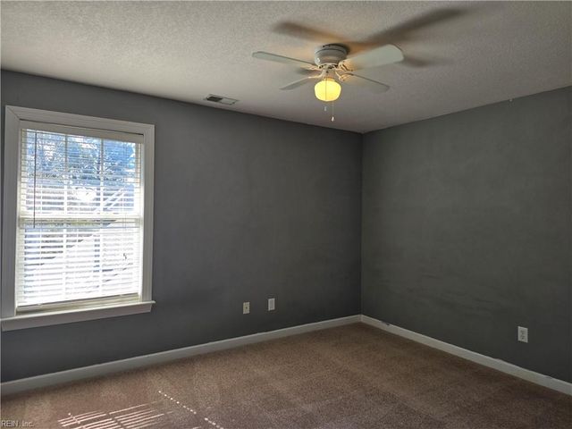 905 Riddlehurst AVE, Chesapeake, VA 23320