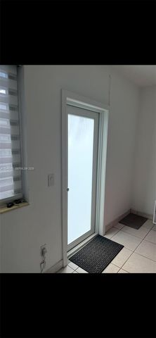 2160 BayDr 2-11, Miami Beach, FL 33141