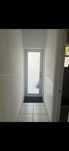 2160 BayDr 2-11, Miami Beach, FL 33141