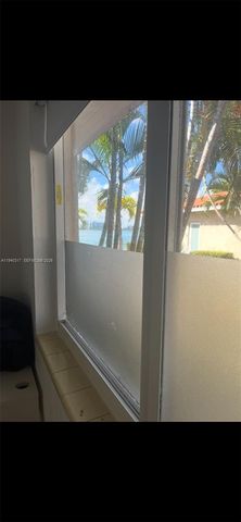 2160 BayDr 2-11, Miami Beach, FL 33141