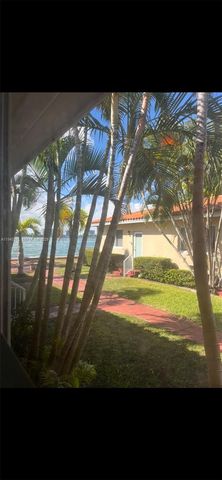 2160 BayDr 2-11, Miami Beach, FL 33141