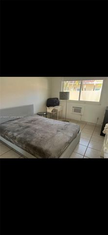 2160 BayDr 2-11, Miami Beach, FL 33141