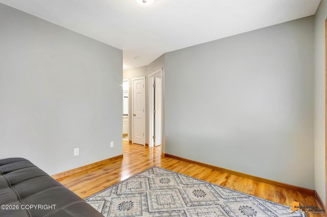 4042 Sycamore Loop, Anchorage, AK 99504