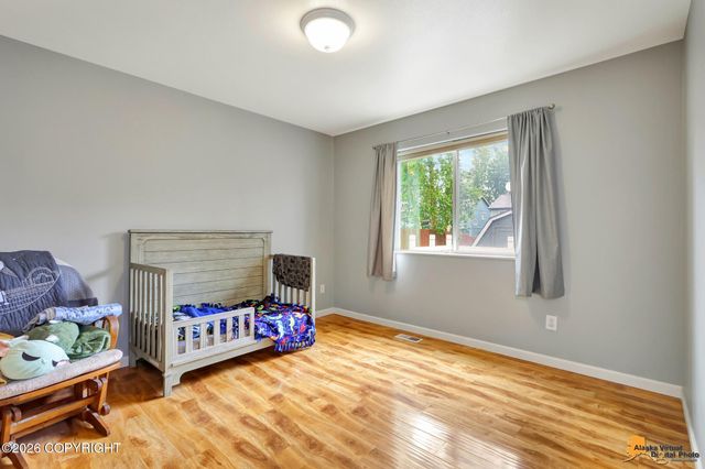 4042 Sycamore Loop, Anchorage, AK 99504