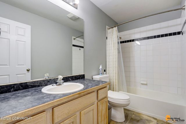 4042 Sycamore Loop, Anchorage, AK 99504