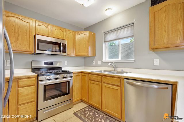 4042 Sycamore Loop, Anchorage, AK 99504