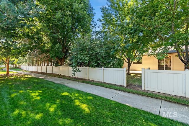 1356 W Great Basin, Meridian, ID 83646