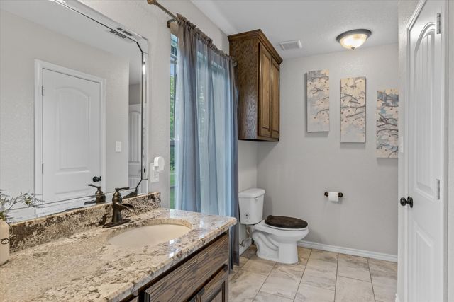 800 VZ County Road 2135, Canton, TX 75103