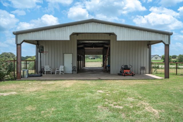 800 VZ County Road 2135, Canton, TX 75103