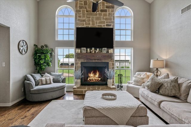800 VZ County Road 2135, Canton, TX 75103
