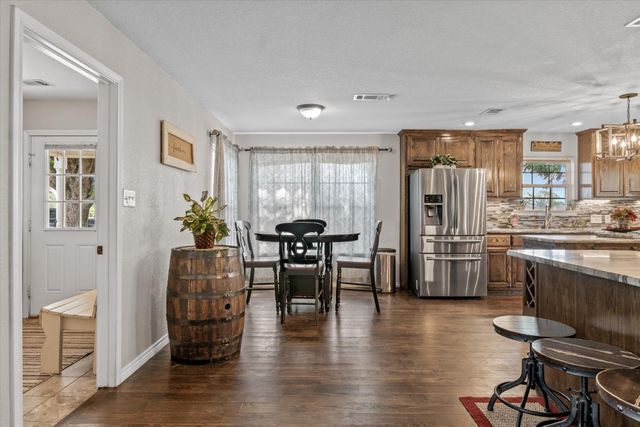 800 VZ County Road 2135, Canton, TX 75103