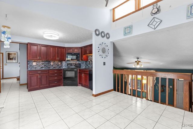4278 Makyes Road, Onondaga, NY 13215