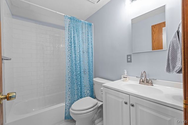 4278 Makyes Road, Onondaga, NY 13215