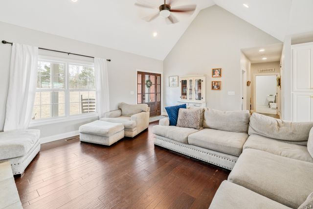 656 Osement Rd, Mcminnville, TN 37110