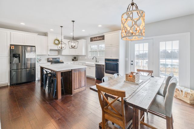 656 Osement Rd, Mcminnville, TN 37110