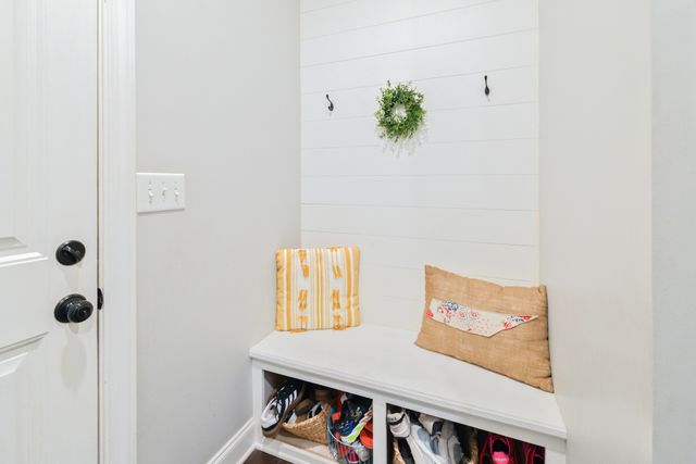 656 Osement Rd, Mcminnville, TN 37110