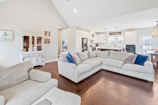 656 Osement Rd, Mcminnville, TN 37110