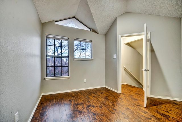 1606 Kingspoint Drive, Carrollton, TX 75007