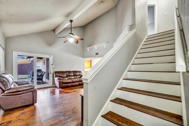 1606 Kingspoint Drive, Carrollton, TX 75007