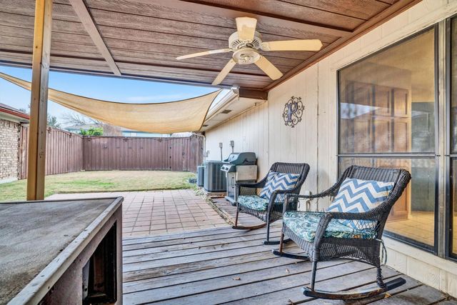 1606 Kingspoint Drive, Carrollton, TX 75007