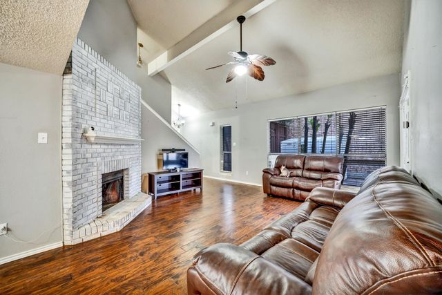 1606 Kingspoint Drive, Carrollton, TX 75007