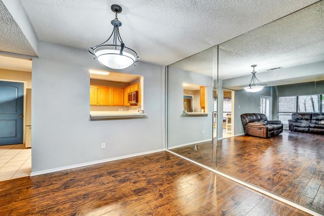 1606 Kingspoint Drive, Carrollton, TX 75007