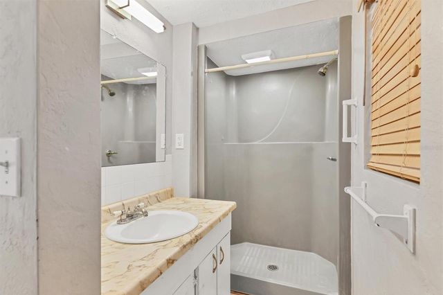 2551 WILKINSON ROAD, Sarasota, FL 34231
