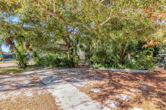 2551 WILKINSON ROAD, Sarasota, FL 34231