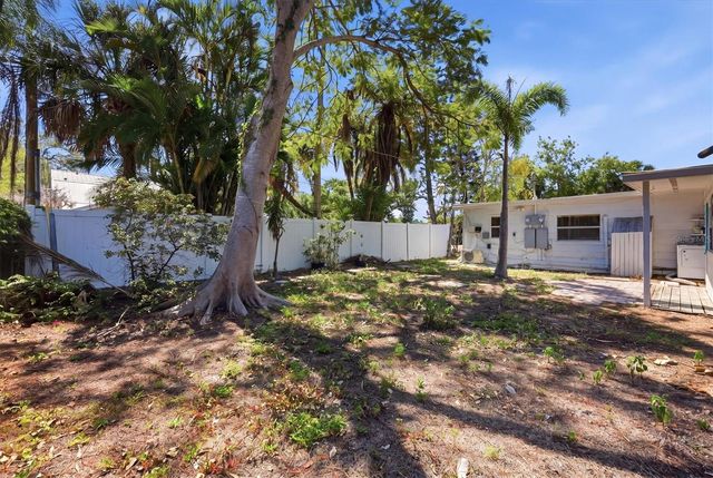 2551 WILKINSON ROAD, Sarasota, FL 34231